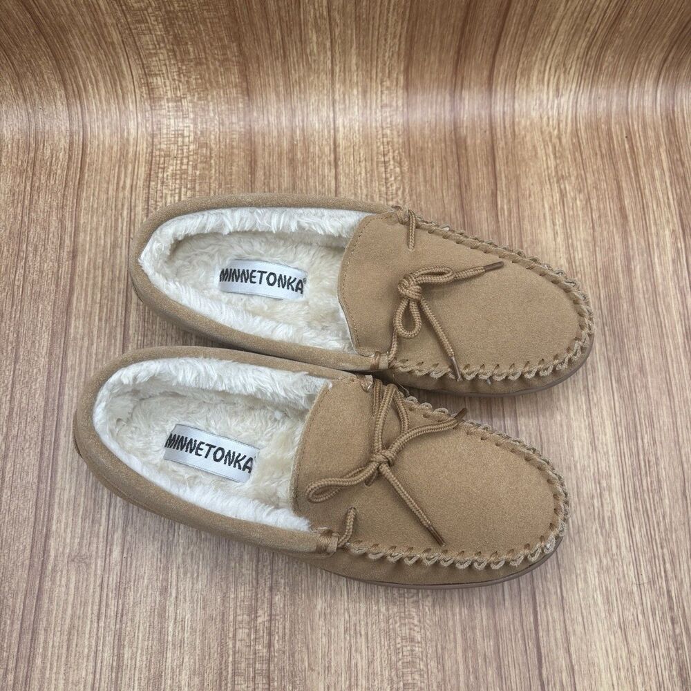 Minnetonka Camp Tie Moccasin Lined Hard Rubber Sole Women’s Size 8 M - Picture 2 of 8